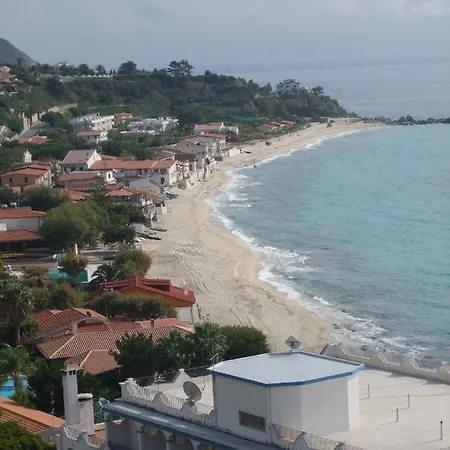 2 Bed With A Spectacular Panoramic Sea, Coastline And Mountain Views Santa Maria (Vibo Valentia)