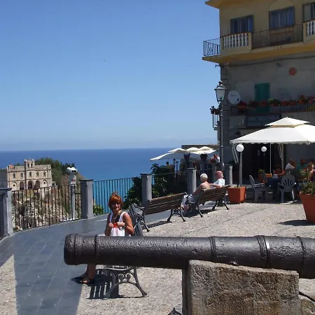 2 Bed With A Spectacular Panoramic Sea, Coastline And Mountain Views Apartmán