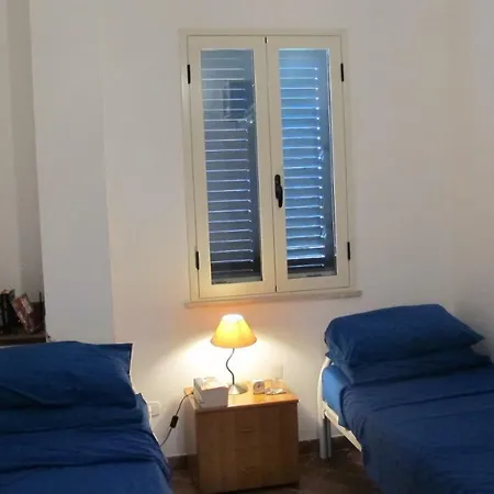 2 Bed With A Spectacular Panoramic Sea, Coastline And Mountain Views *
